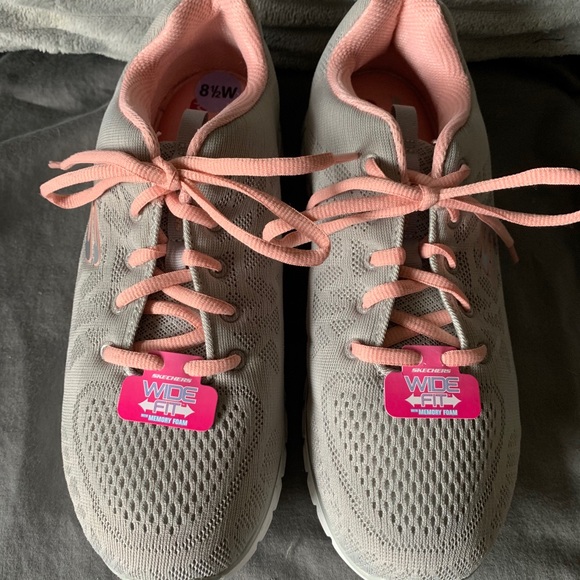 skechers size 16 wide
